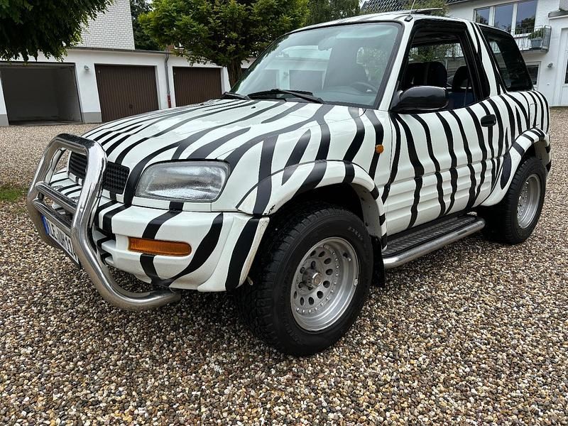 Weiß Gebraucht 1995 Toyota RAV4 SUV | 12.500 € - Bild 1/4