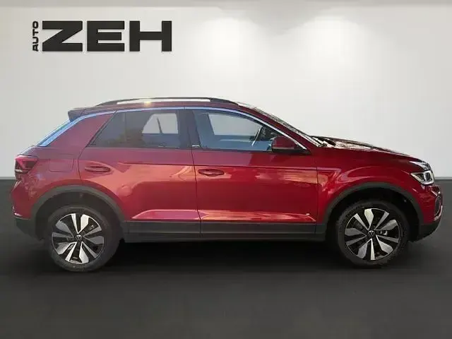 Gebraucht VW T-Roc Move 150 PS (110 kW) 2024 Rot SUV
