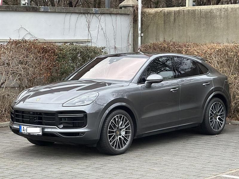 Grau Gebraucht 2019 Porsche Cayenne Turbo SUV | 66.990 € - Bild 1/4