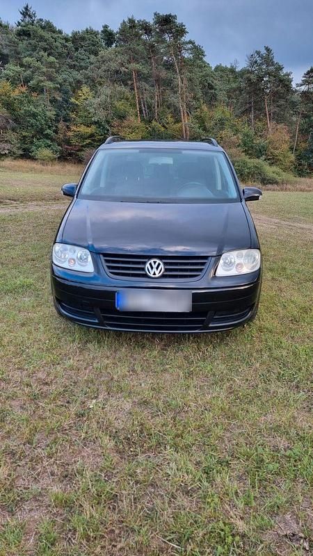 Schwarz Gebraucht 2003 VW Touran Van / Kleinbus | 1.050 € (Guter Preis) - Bild 1/4