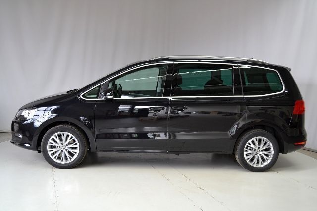 Gebraucht VW Sharan Comfortline 140 PS (102 kW) 2015 Schwarz metallic Van / Kleinbus