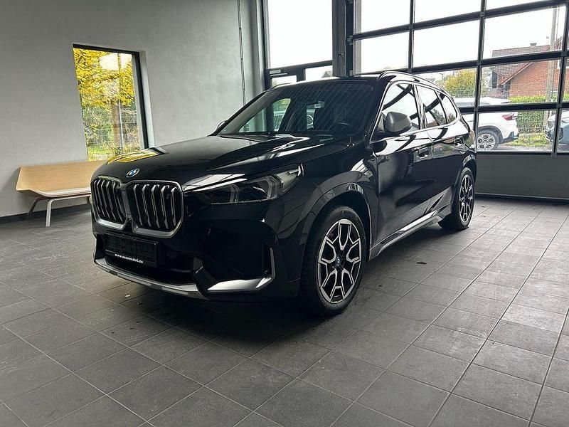Gebraucht BMW iX1 xLine 230 kW (313 PS) 2023 Schwarz SUV