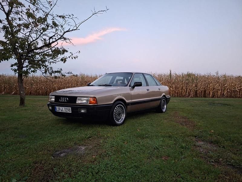 Gold Gebraucht 1987 Audi 80 Limousine | 2.450 € - Bild 1/4