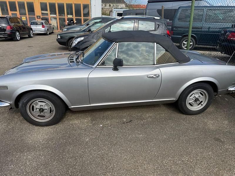 Gebraucht Fiat 124 105 PS (77 kW) 1982 Silber Cabrio