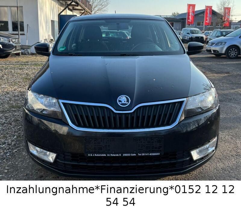 Schwarz Gebraucht 2014 Skoda Rapid Ambition Kombi | 7.000 € (Fairer Preis) - Bild 1/4