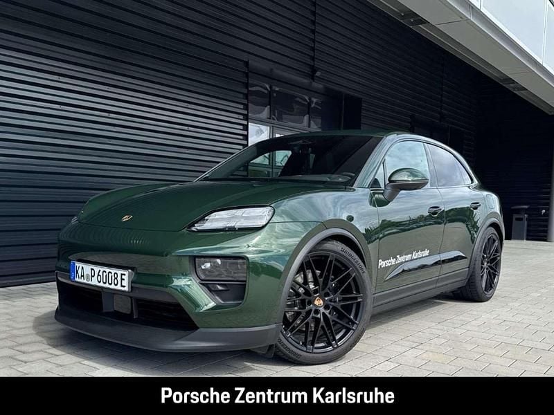 Oakgrünmetallic neo Gebraucht 2025 Porsche Macan SUV | 106.689 € (Teuer) - Bild 1/4