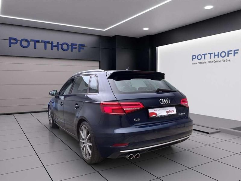 Gebraucht Audi A3 Sportback S-Line 150 PS (110 kW) 2019 Blau Kleinwagen