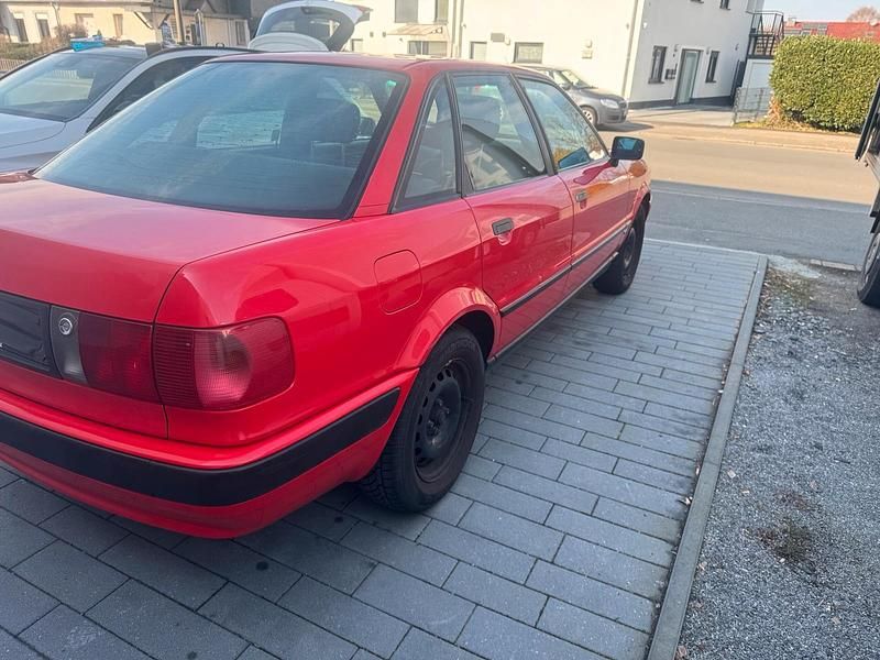 Gebraucht Audi 80 66 PS (48 kW) 1993 Rot Limousine