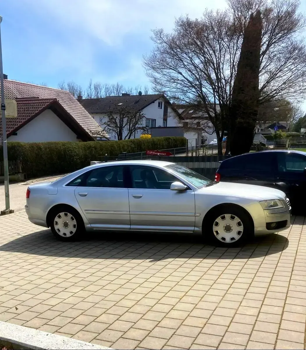 Usata Audi A8 232 CV (170 kW) 2007 Argento Berlina