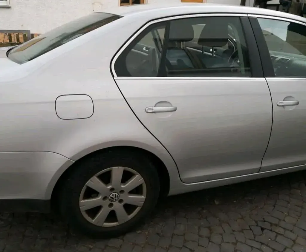 Gebraucht VW Jetta 140 PS (102 kW) 2007 Silber Limousine
