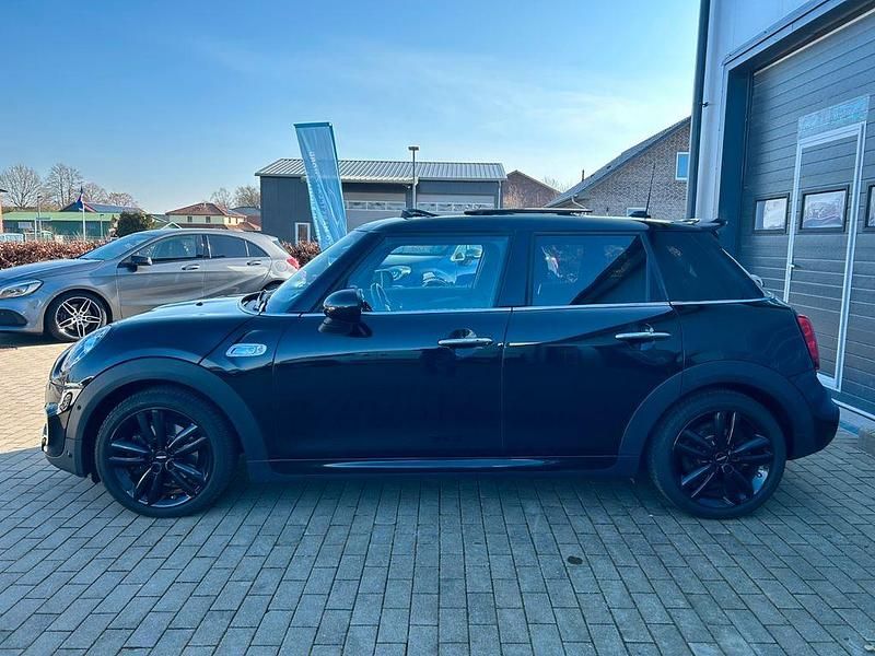 Gebraucht Mini John Cooper Works 192 PS (141 kW) 2018 Schwarz Kleinwagen