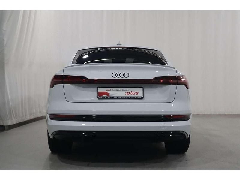 Gebraucht Audi e-tron S-Line 230 kW (313 PS) 2022 Weiß SUV
