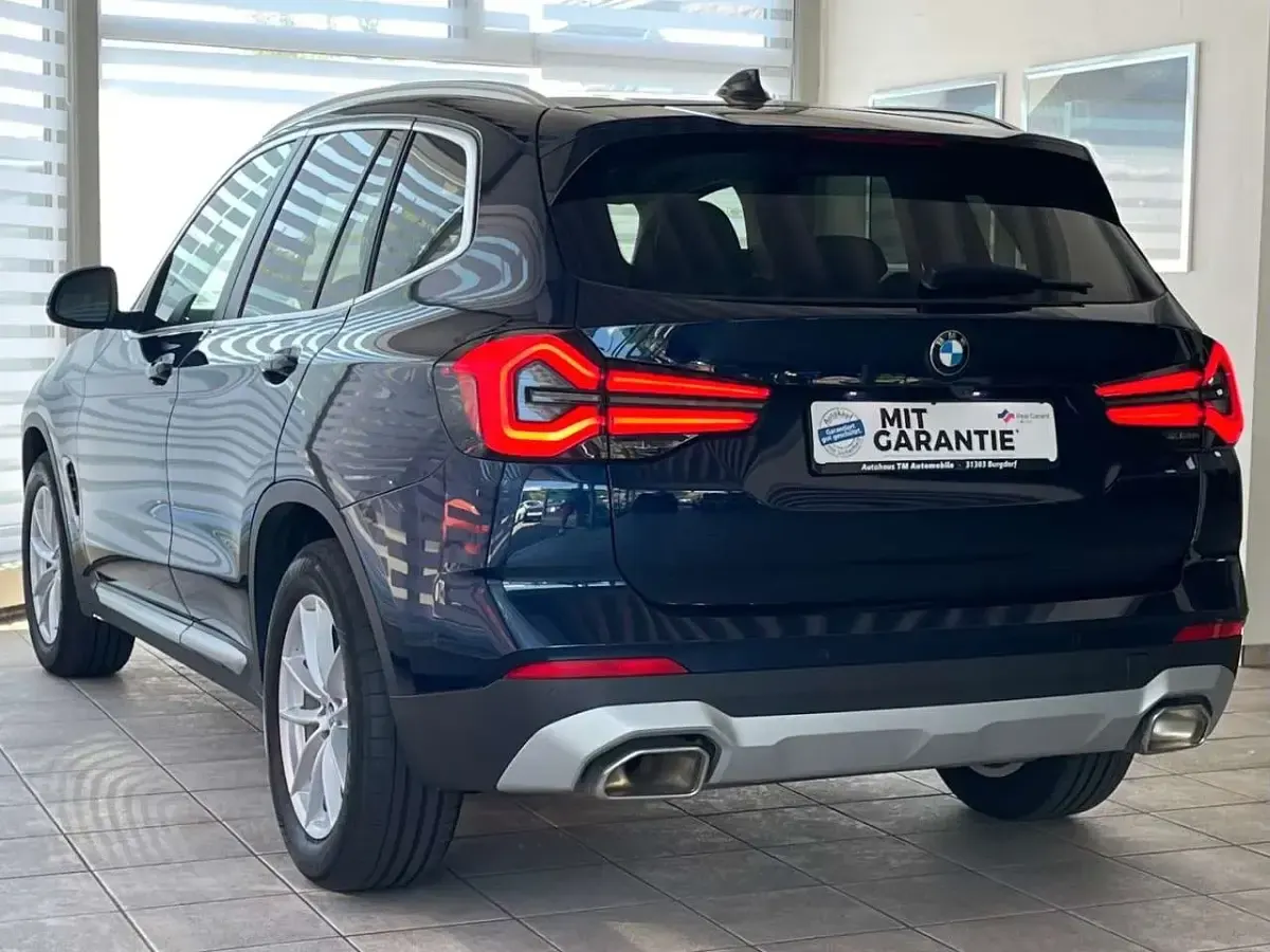 Gebraucht BMW X3 Sport Line 184 PS (135 kW) 2023 Blau SUV