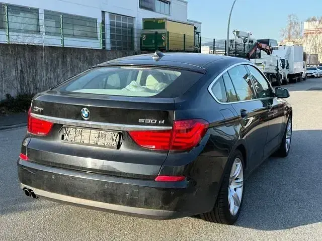 Gebraucht BMW 530 Gran Turismo 245 PS (180 kW) 2010 Schwarz Coupé