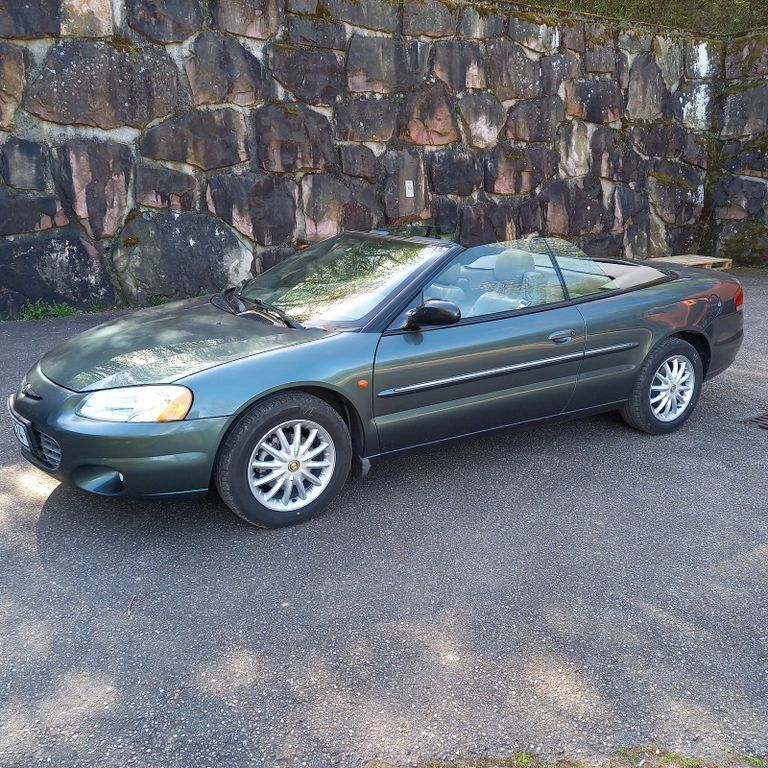 Grün Gebraucht 2003 Chrysler Sebring Cabriolet Cabrio | 6.250 € (Teuer) - Bild 1/4