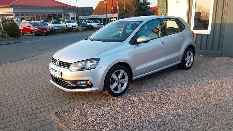 Gebraucht VW Polo Comfortline 90 PS (66 kW) 2014 Silber Kleinwagen