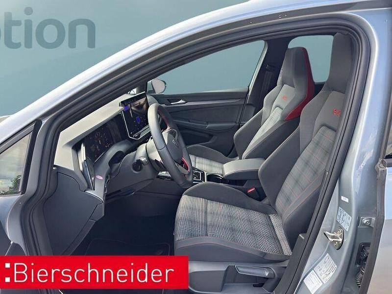 Gebraucht VW Golf VIII GTI 265 PS (194 kW) 2024 Silber Kleinwagen