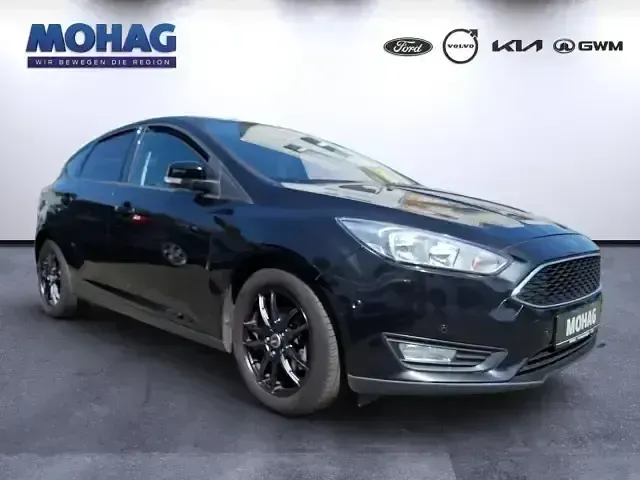 Gebraucht Ford Focus Titanium 125 PS (91 kW) 2014 Schwarz Limousine