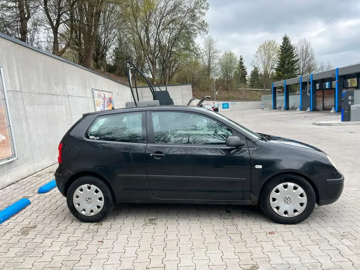 Second-hand VW Polo 64 CP (47 kW) 2004 Negru Hatchback
