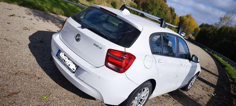 Gebraucht BMW 116 Sport Line 116 PS (85 kW) 2015 Weiß Kleinwagen