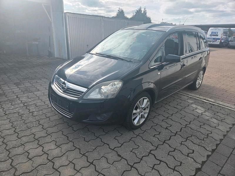 Gebraucht Opel Zafira 140 PS (102 kW) 2008 Schwarz Van / Kleinbus