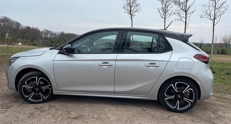 Gebraucht Opel Corsa 101 PS (74 kW) 2024 Silber Kleinwagen