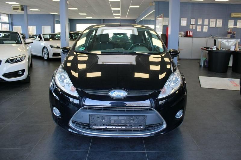 Gebraucht Ford Fiesta Ghia 82 PS (60 kW) 2008 Schwarz Kleinwagen