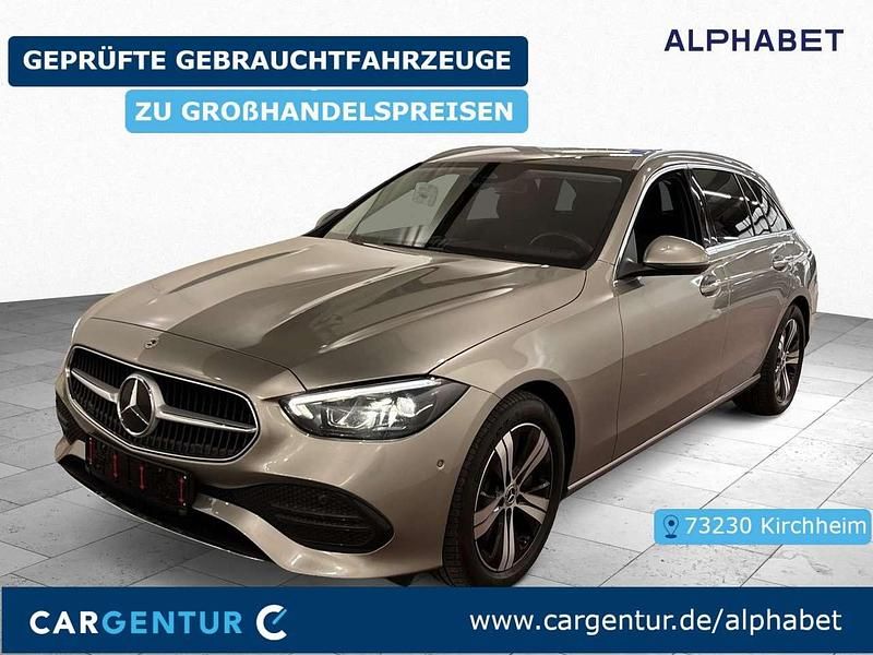 Gebraucht Mercedes C200 Avantgarde 163 PS (119 kW) 2023 Mojavesilber Kombi
