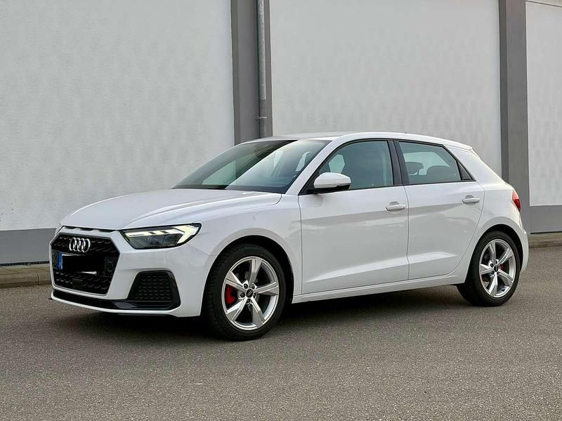 Gebraucht Audi A1 Sportback Advanced 95 PS (69 kW) 2022 Weiß Kleinwagen