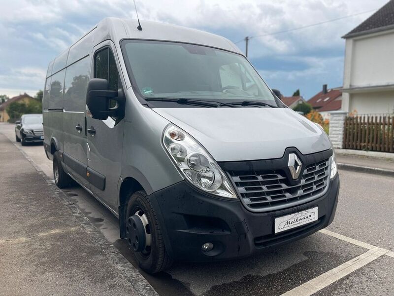 Grau Gebraucht 2017 Renault Master Van | 10.990 € (Superpreis) - Bild 1/4