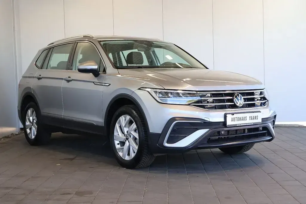 Gebraucht VW Tiguan Life 150 PS (110 kW) 2025 Silber SUV