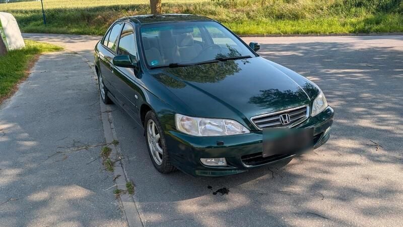 Grün Gebraucht 2001 Honda Accord Limousine | 2.600 € (Superpreis) - Bild 1/4