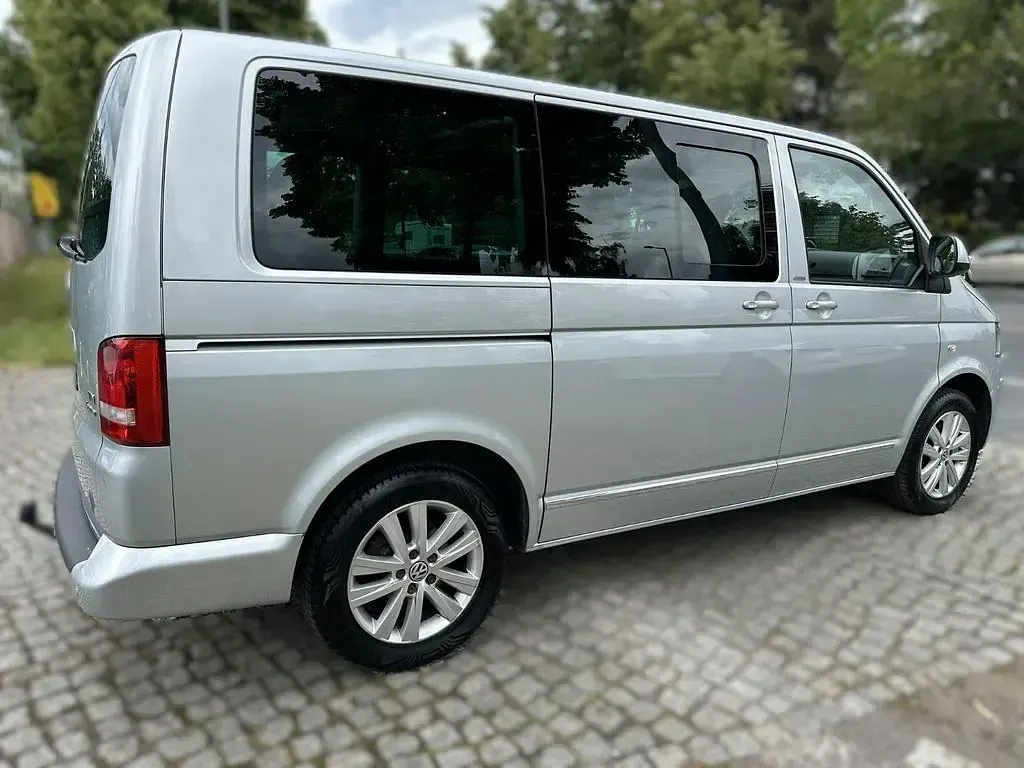Gebraucht VW Multivan Comfortline 179 PS (131 kW) 2012 Silber Van / Kleinbus