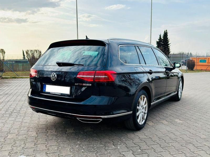 Gebraucht VW Passat Highline 239 PS (175 kW) 2015 Schwarz Kombi