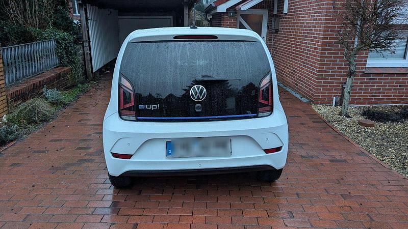 Gebraucht VW e-up! United 60 kW (82 PS) 2021 Weiß Kleinwagen