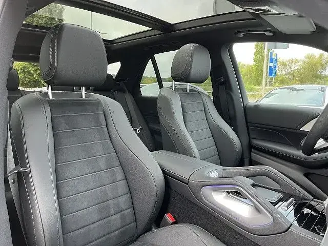 Gebraucht Mercedes GLE450 AMG line 367 PS (269 kW) 2025 Unilack polarweiß SUV