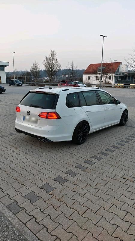 Gebraucht VW Golf VII 110 PS (80 kW) 2014 Weiß Kombi