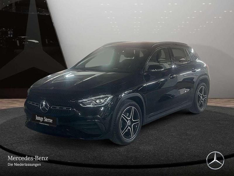 Gebraucht Mercedes GLA180 AMG 136 PS (100 kW) 2022 Schwarz SUV