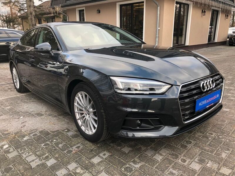 Grau Gebraucht 2020 Audi A5 Sportback Kleinwagen | 28.888 € (Teuer) - Bild 1/4