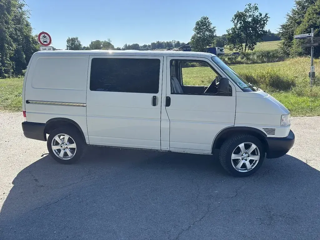 Gebraucht VW T4 88 PS (64 kW) 2002 Weiß Van