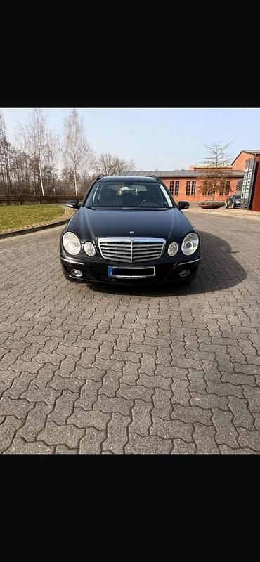 Gebraucht Mercedes E280 Avantgarde 190 PS (139 kW) 2009 Schwarz Kombi