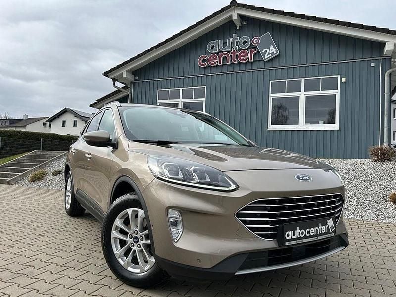 Gebraucht Ford Kuga Titanium 150 PS (110 kW) 2020 Silber SUV