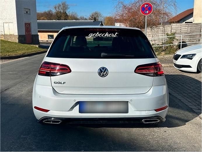 Gebraucht VW Golf VII Highline 150 PS (110 kW) 2018 Weiß Limousine