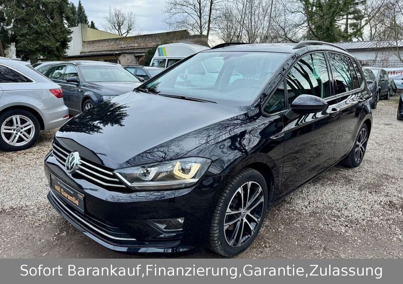 Schwarz Gebraucht 2015 VW Golf Sportsvan Van / Kleinbus | 12.599 € (Etwas zu teuer) - Bild 1/4