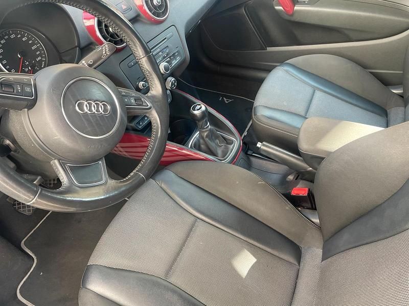 Usata Audi A1 Attraction 86 CV (63 kW) 2012 Bianco Utilitaria