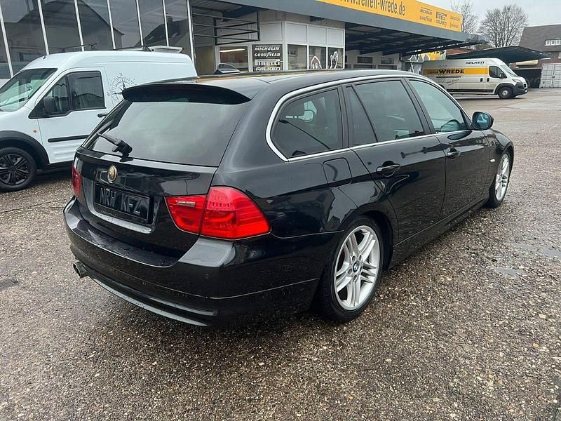 Gebraucht BMW 325 218 PS (160 kW) 2008 Schwarz Kombi