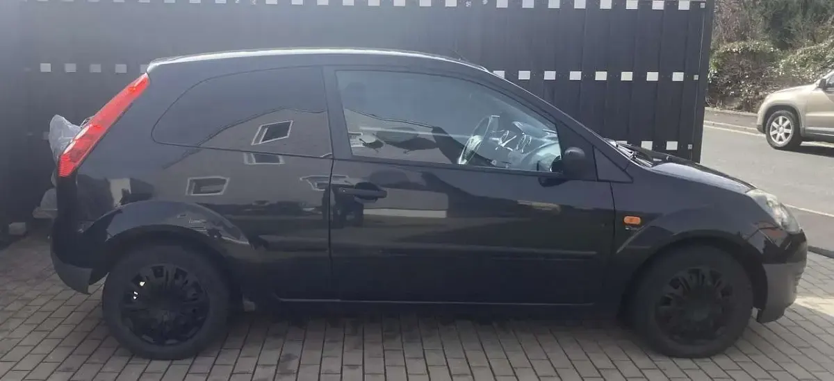 Gebraucht Ford Fiesta Ambiente 69 PS (50 kW) 2006 Kleinwagen