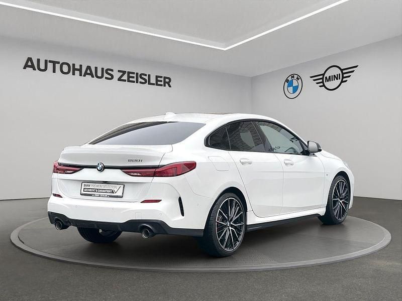 Gebraucht BMW 220 Comfort Edition 178 PS (130 kW) 2024 Alpinweiß uni Coupé