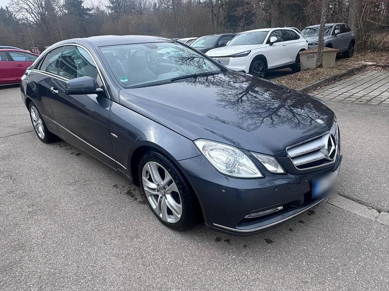 Gebraucht Mercedes E200 184 PS (135 kW) 2012 Coupé