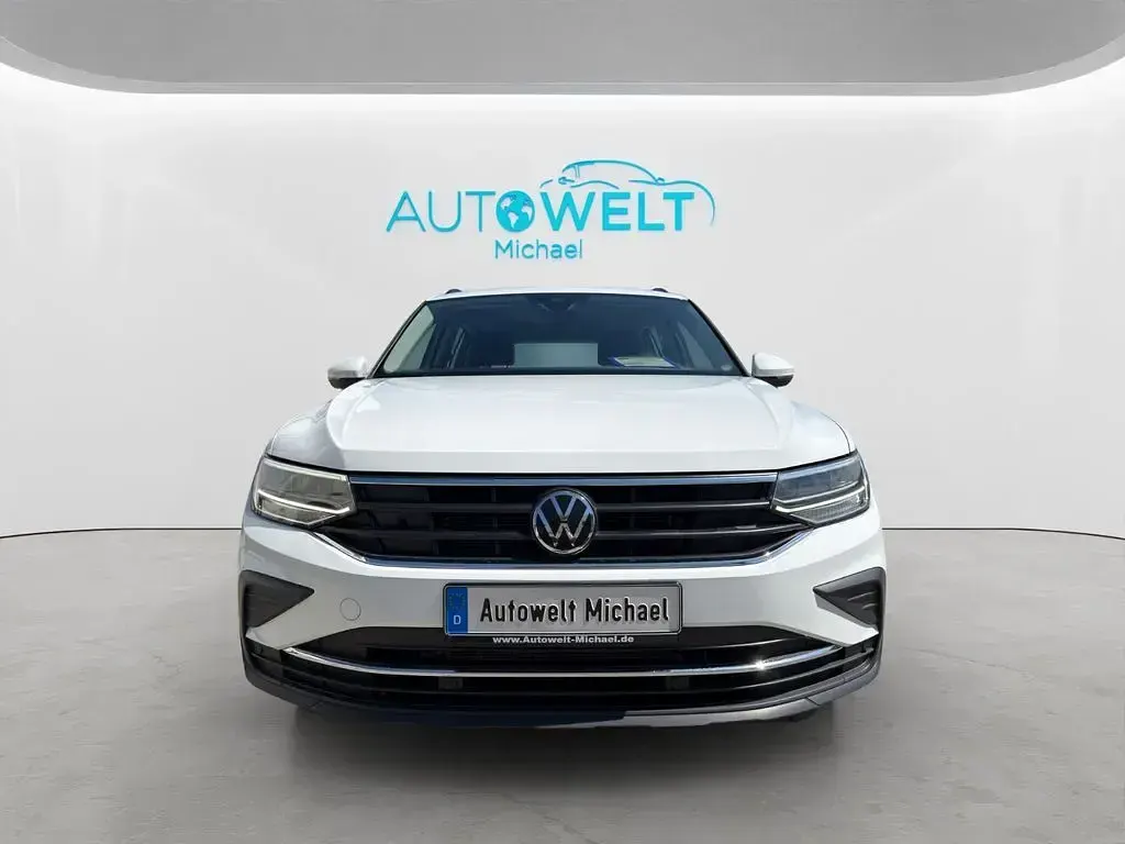 Gebraucht VW Tiguan 150 PS (110 kW) 2022 Weiß SUV